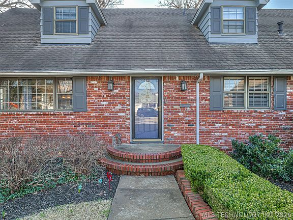 3rd image of 4121 S New Haven Pl