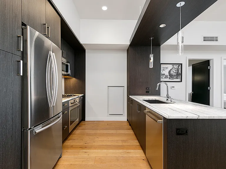 1321 Seneca St #506 — Photo 3