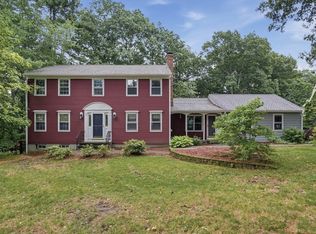160 Twinbrooke Dr, Holden, MA 01520