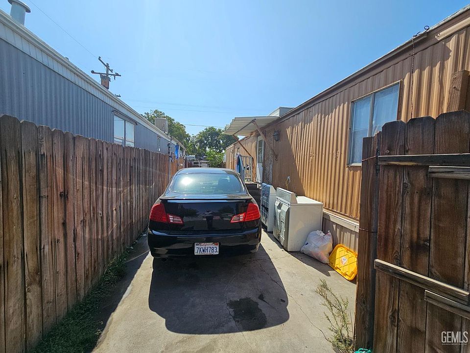 201 McCord Ave Bakersfield CA Zillow