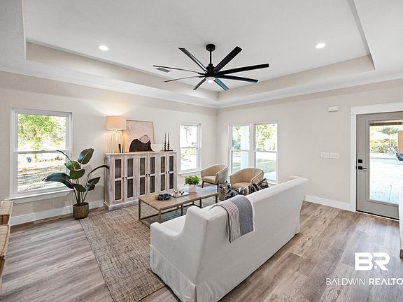 4th image of 5151 Park Ln