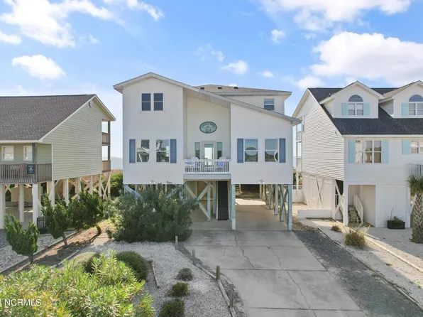 667 Ocean Boulevard W, Holden Beach, NC 28462