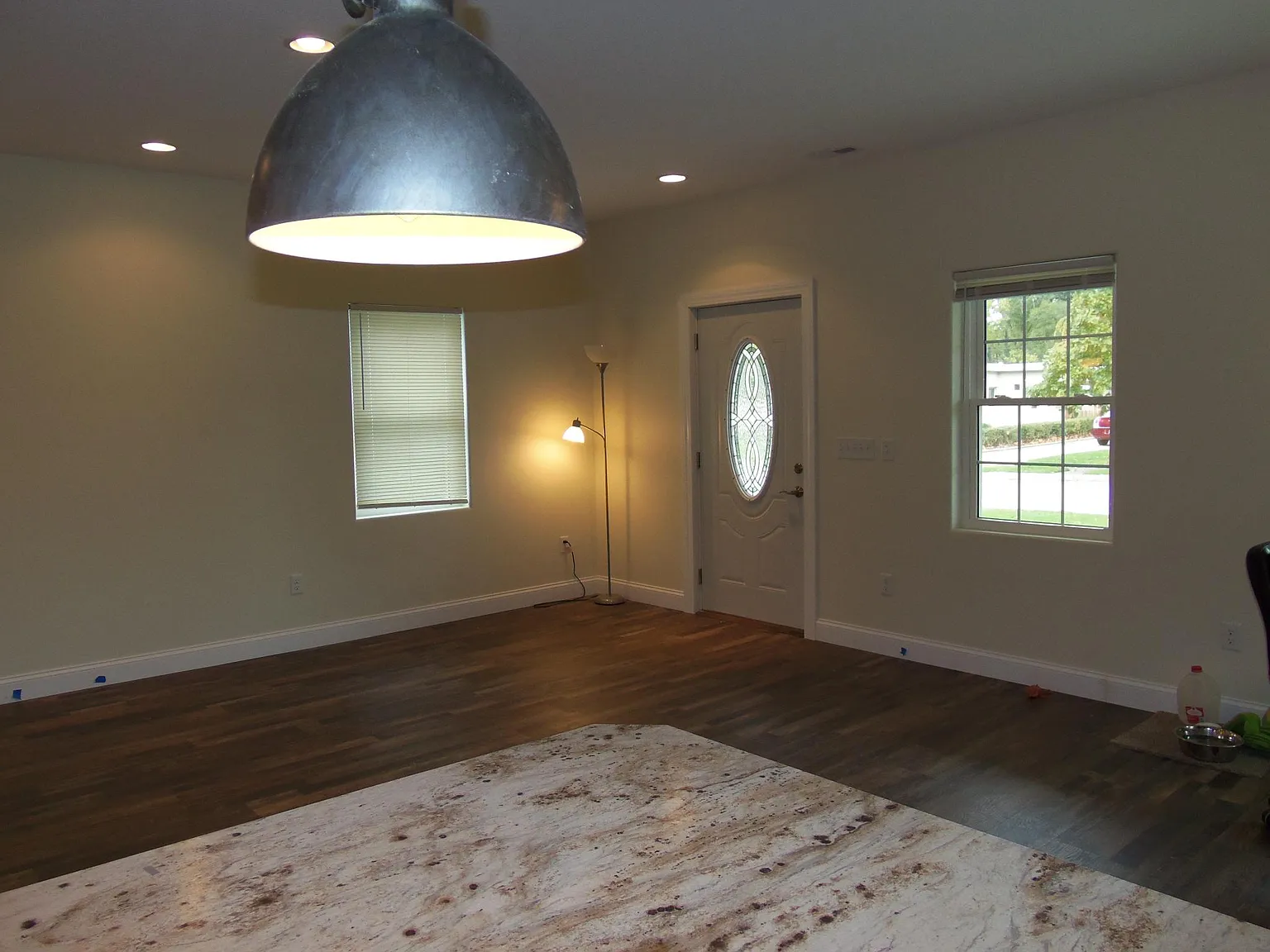 3 bed, 1800 sqft, $2,400 — Photo 3