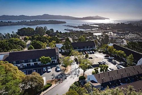 Summit at Sausalito Photo 1 Summit at Sausalito Photo 1