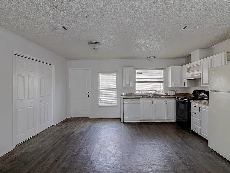 11727 Greensbrook Forest Dr — Photo 12