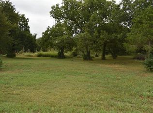 2410 Fossil Creek Dr, Midlothian, TX 76065