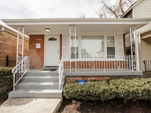 9206 S Harper Ave, Chicago, IL 60619