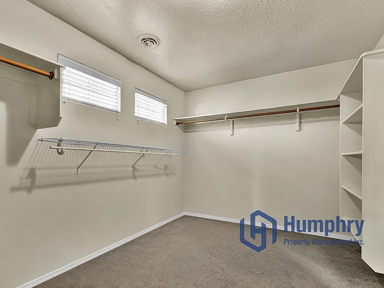 3956 E Granger Dr — Photo 29