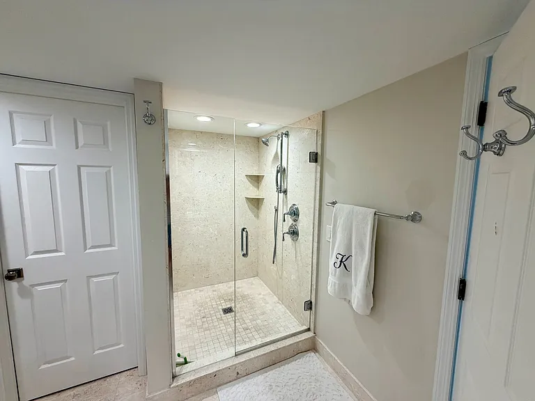 6650 Sunset Way #C405 — Photo 21