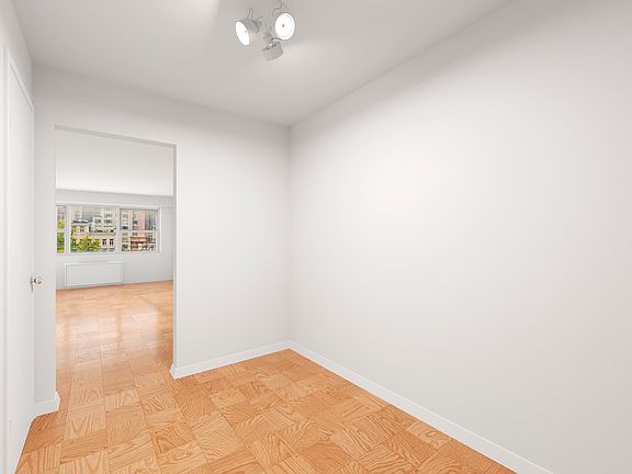 5th image of 211 E 53rd St APT 8F