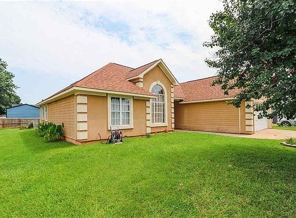 4th image of 1564 Sweetwater Dr