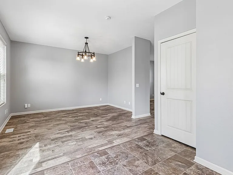 15915 Filmore Cir — Photo 12