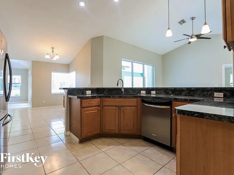 1200 Wise Dr — Photo 5