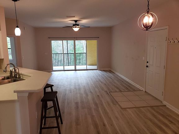 3rd image of 4227 Serena Cir