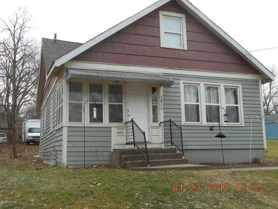 1st image of 1016 E Alcott St