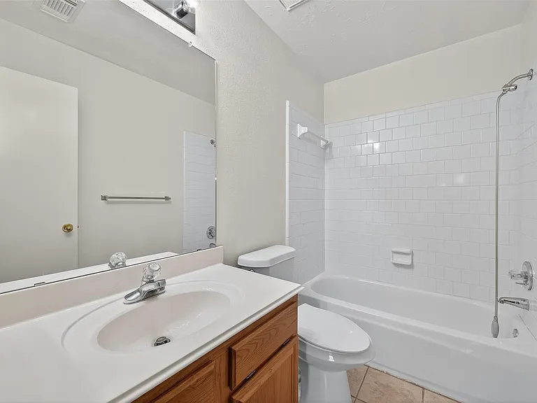 914 W Peach Hollow Cir — Photo 15