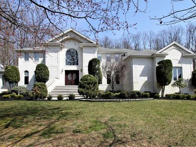 7 Kaiser Ct, Morganville, NJ, 07751