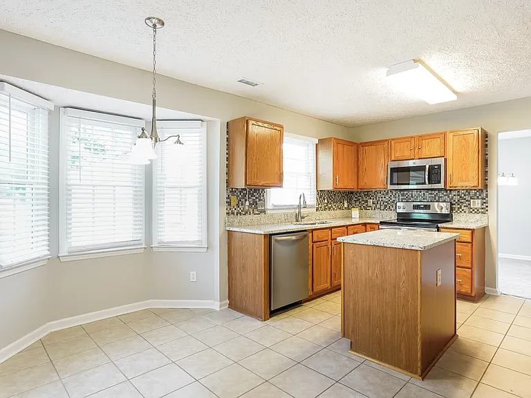 116 Elmridge Dr — Photo 10
