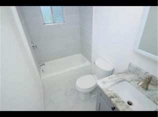 3011 Viola St, Pittsburgh, PA 15214