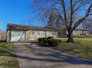 2270 Yorkshire Dr, Decatur, IL 62526