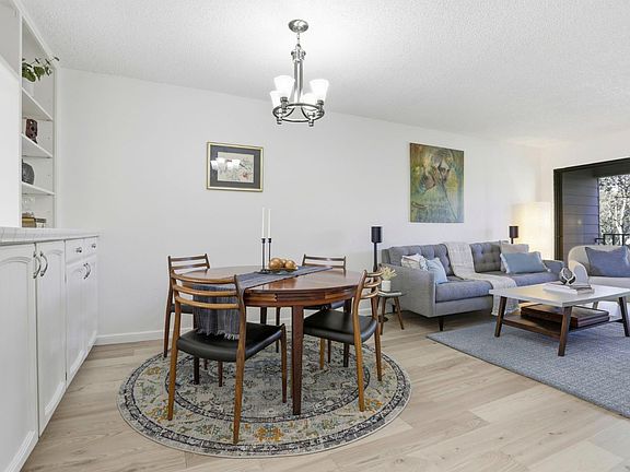 5th image of 823 Via Casitas