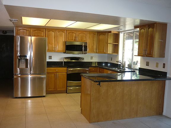 2nd image of 320 W Alegre Dr