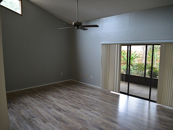 3rd image of 2505 Nightingale Ln