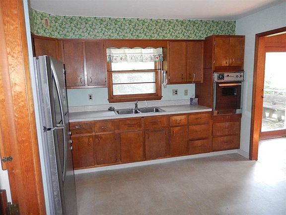 4th image of 3613 E Park Ln