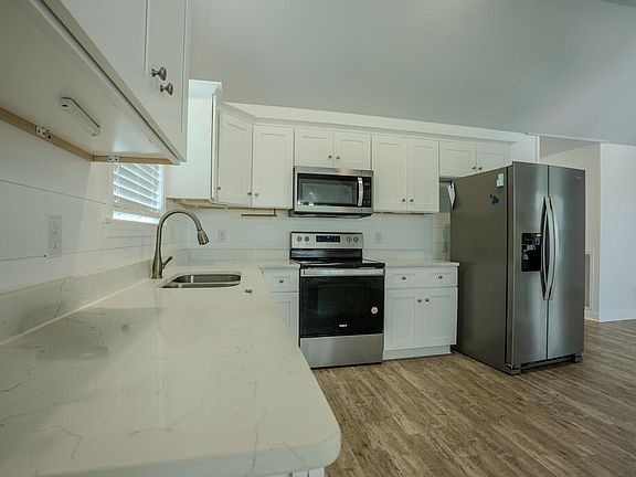 5th image of 315 Shady Dr