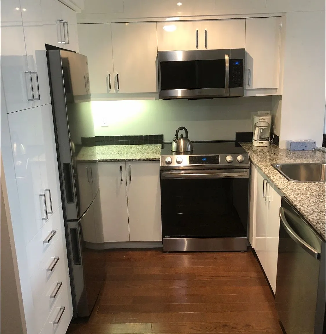 2 bed, $2,400 — Photo 2