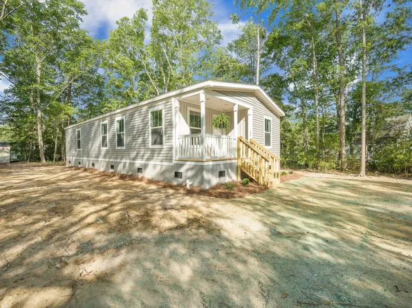 103 Bush Dr, Bonneau, SC 29431