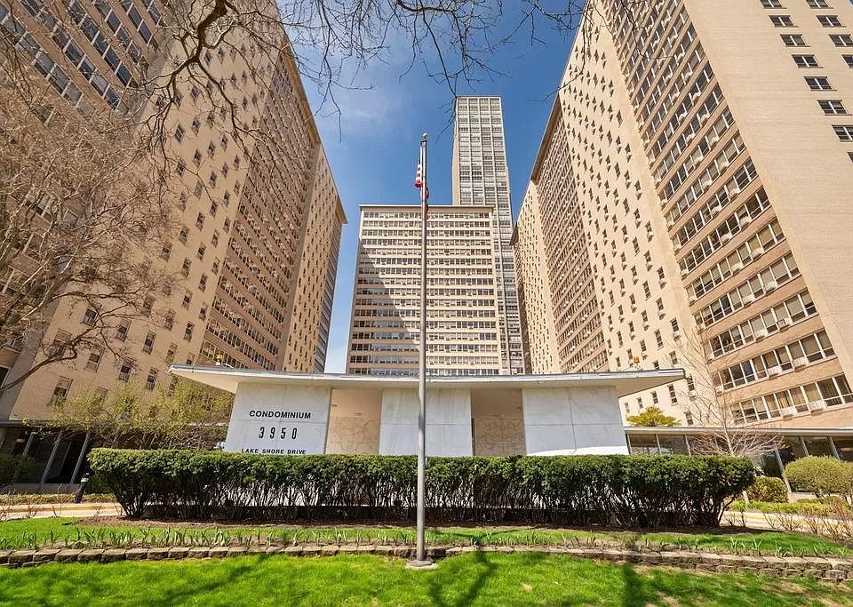 1st image of 3950 N Lake Shore Dr APT 701A