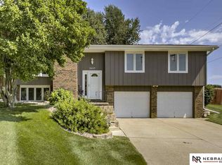 5417 S 107th Ave, Omaha, NE 68127