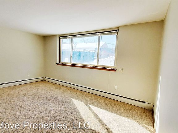 5th image of 316 4th St SE #1