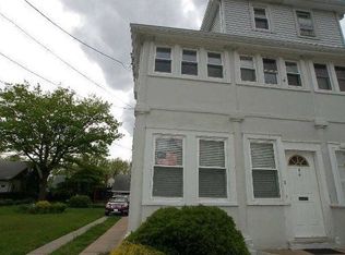 46 Lewis Ave, New Hyde Park, NY 11040