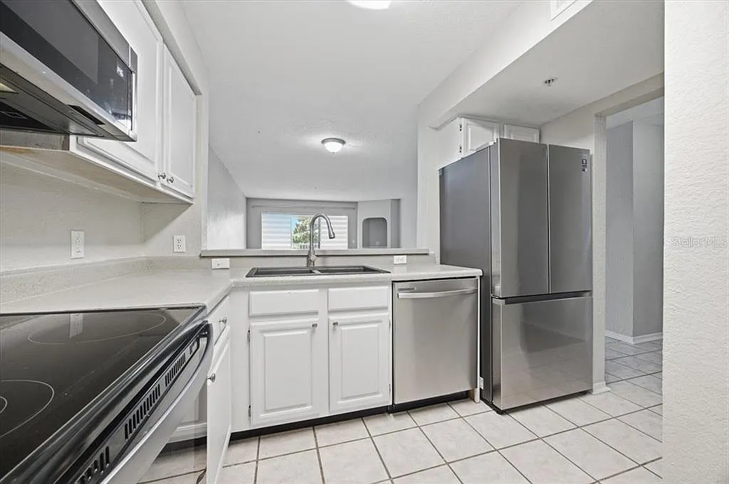 1 bed, 1.0 bath, 861 sqft, $1,400 — Photo 4