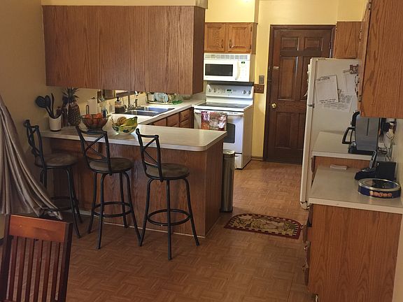 2nd image of 2776 Wexford Dr