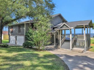 20 Ridgeway St, Coldspring, TX 77331