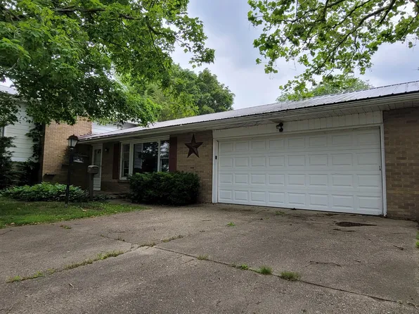 802 E 19th St, Sterling, IL 61081