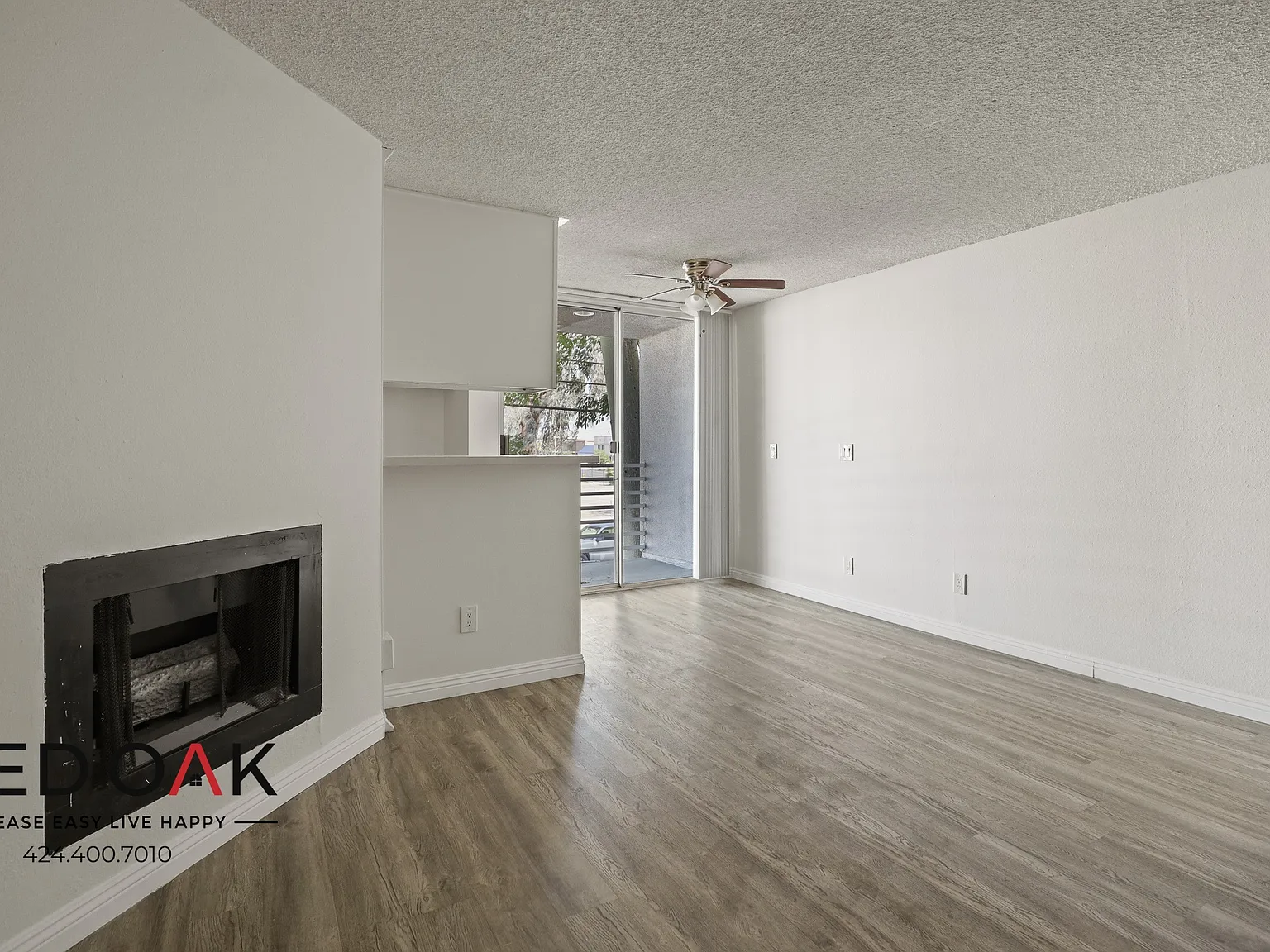 Beautiful One-Bedroom with Balcony, Pool, and Included Parking ~ In Vibrant Panorama City! — Photo 4