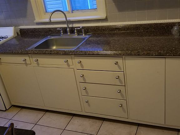 2nd image of 237 Duncan Ave