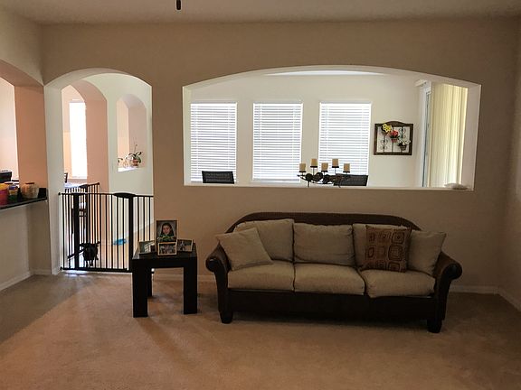 4th image of 2142 Thorn Hollow Ct