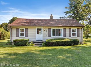 44765 Robson Rd, Van Buren Township, MI 48111