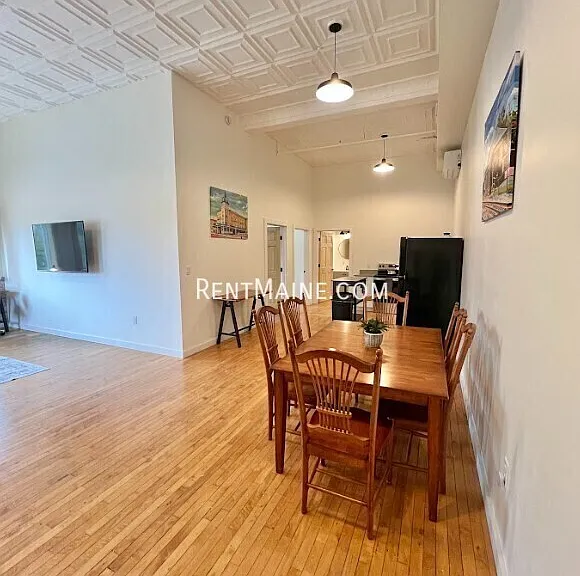 113 N Lancey St #202 — Photo 1