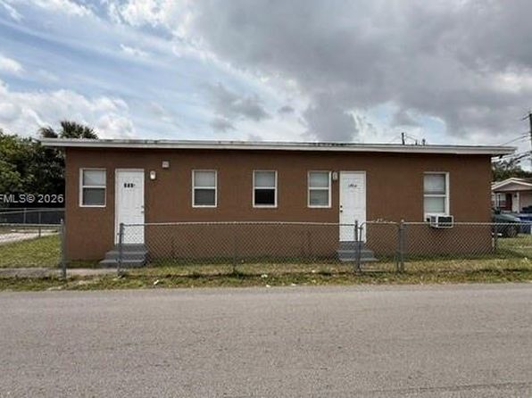 646 NW 14th Ter E