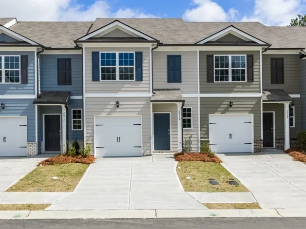 2010 Roseleigh Dr, Douglasville, GA 30134