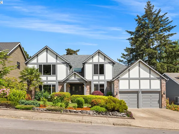 16720 NW Norwalk Dr, Beaverton, OR 97006