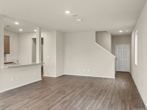 4th image of 4419 Tourmaline Way