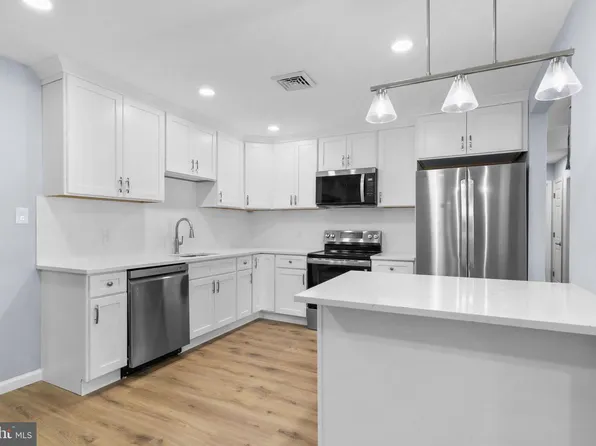 205 Robin Rd, Browns Mills, NJ 08015