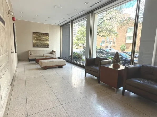 1355 N Sandburg Ter APT 1801D, Chicago, IL 60610